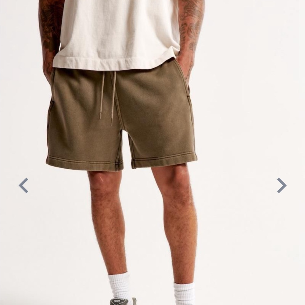 Abercrombie Relaxed Essential Short in Brown Texture (S)